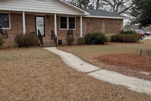 207 Haynes Ln, Cayce, SC 29033 - Photo 3