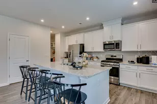 621 Honeydew Dr, West Columbia, SC 29170 - Photo 3