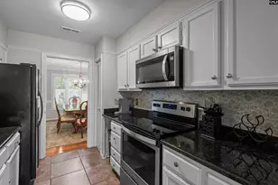 412 Tamarack Dr, Columbia, SC 29209 - Photo 9