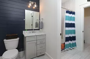 813 Burwell Ln, Columbia, SC 29205 - Photo 37