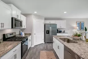 355 Bevington Brk Ln, Hopkins, SC 29061 - Photo 5