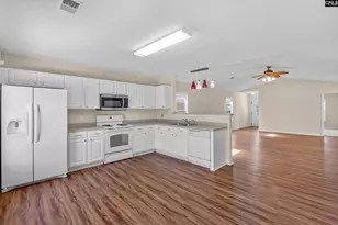 388 Fox Squirrel Cir, Columbia, SC 29209 - Photo 3