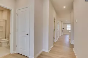 598 Edenwood Dr, Sumter, SC 29150 - Photo 3