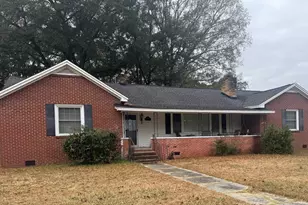 110 Harris St, Bishopville, SC 29010 - Photo 1