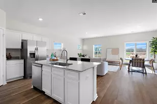 728 Gatestone Ln, Hopkins, SC 29061 - Photo 5