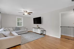 833 Williams Cir, West Columbia, SC 29172 - Photo 3