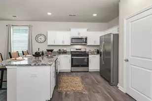 317 Sandy Run Dr, Columbia, SC 29203 - Photo 7