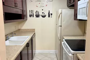 1208 Bush River Road 4, Columbia, SC 29210 - Photo 7