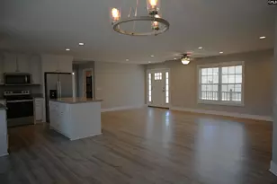 860 E Steele Rd, West Columbia, SC 29170 - Photo 11