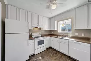 940 Glenn Street 303, West Columbia, SC 29169 - Photo 15