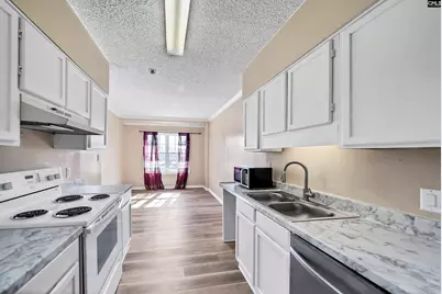 2002 Greene Street 201, Columbia, SC 29201 - Photo 3