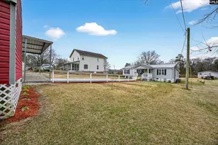 1037 Natures Cove Rd, Saluda, SC 29138 - Photo 5