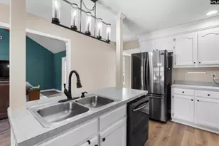 1895 Escallonia, Sumter, SC 29154 - Photo 9