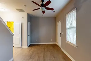 215 Favorite Ct, West Columbia, SC 29170 - Photo 3