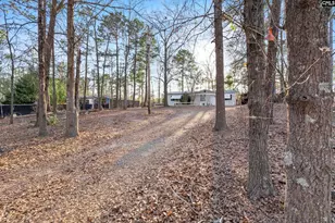 697 Ellene Rd, Camden, SC 29020 - Photo 27
