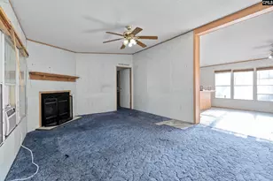 697 Ellene Rd, Camden, SC 29020 - Photo 3