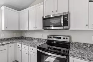 622 Calming Dusk Wy, Elgin, SC 29045 - Photo 5