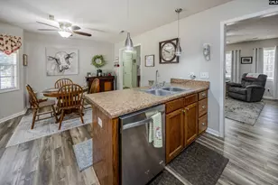 560 Eskie Dixon Rd, Elgin, SC 29045 - Photo 17