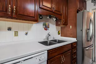 215 Parkstream Cir, West Columbia, SC 29170 - Photo 11