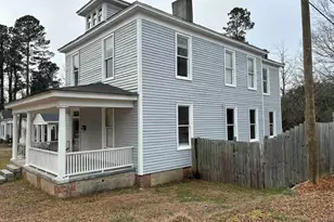 1907 Harrington, Newberry, SC 29108 - Photo 3