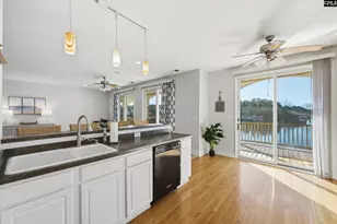 547 Harbor Heights Dr, Lexington, SC 29072 - Photo 9