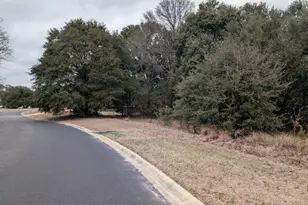 211 Ascot Dr, Camden, SC 29020 - Photo 1