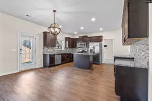 129 Esso Ln, Elgin, SC 29045 - Photo 9