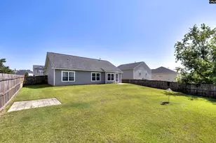 925 Farnsworth Dr, Hopkins, SC 29061 - Photo 9