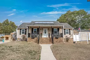 945 Brookfield Dr, West Columbia, SC 29172 - Photo 1