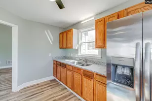 201 Pear Tree Cir, Hopkins, SC 29061 - Photo 13