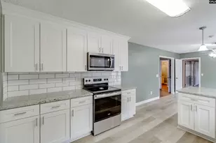 1207 S Fredericksburg Dr, Lugoff, SC 29078 - Photo 5