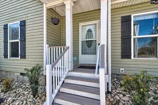 417 Dot Ct, Gilbert, SC 29054 - Photo 3