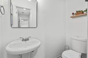 267 Ashewood Lake Dr, Columbia, SC 29209 - Photo 13