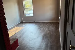 522 James St, Bishopville, SC 29010 - Photo 5