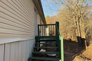 6726 E Peach Rd, Ridgeway, SC 29130 - Photo 19