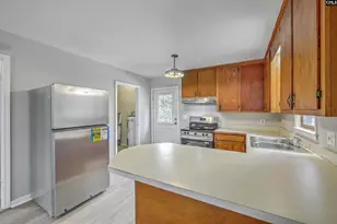 225 Reardon St, Manning, SC 29102 - Photo 13