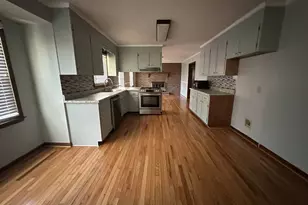 922 Washington St, Abbeville, SC 29620 - Photo 3