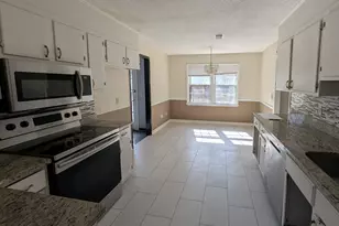 679 N Royal Tower Dr, Irmo, SC 29063 - Photo 5