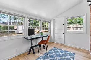 909 Dumbarton Rd, Columbia, SC 29212 - Photo 7