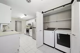 305 Halling Dr, Columbia, SC 29229 - Photo 17