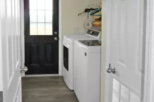 7710 Ridge Rd, Whitmire, SC 29178 - Photo 25