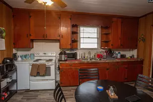 411 N Dennis Ave, Bishopville, SC 29010 - Photo 13