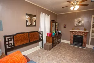 411 N Dennis Ave, Bishopville, SC 29010 - Photo 15