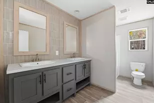 522 Watts Ln, Camden, SC 29020 - Photo 9