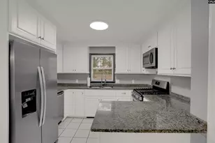 2810 Shampy St, West Columbia, SC 29170 - Photo 15