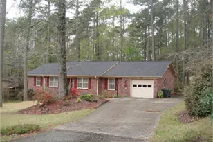 303 Carlisle Ave, Winnsboro, SC 29180 - Photo 1