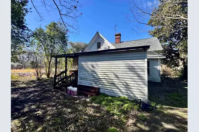 127 S Dennis Avenue, Bishopville, SC 29010 - Photo 3