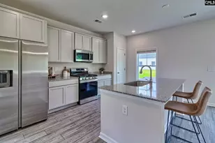 724 Samantha St, West Columbia, SC 29170 - Photo 7