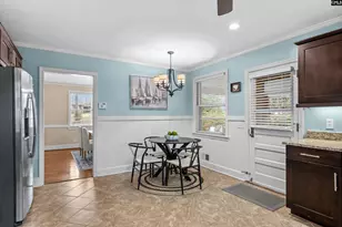 1120 Brentwood Dr, Forest Acres, SC 29206 - Photo 13