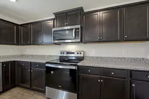 329 Sandy Run Dr, Columbia, SC 29203 - Photo 3